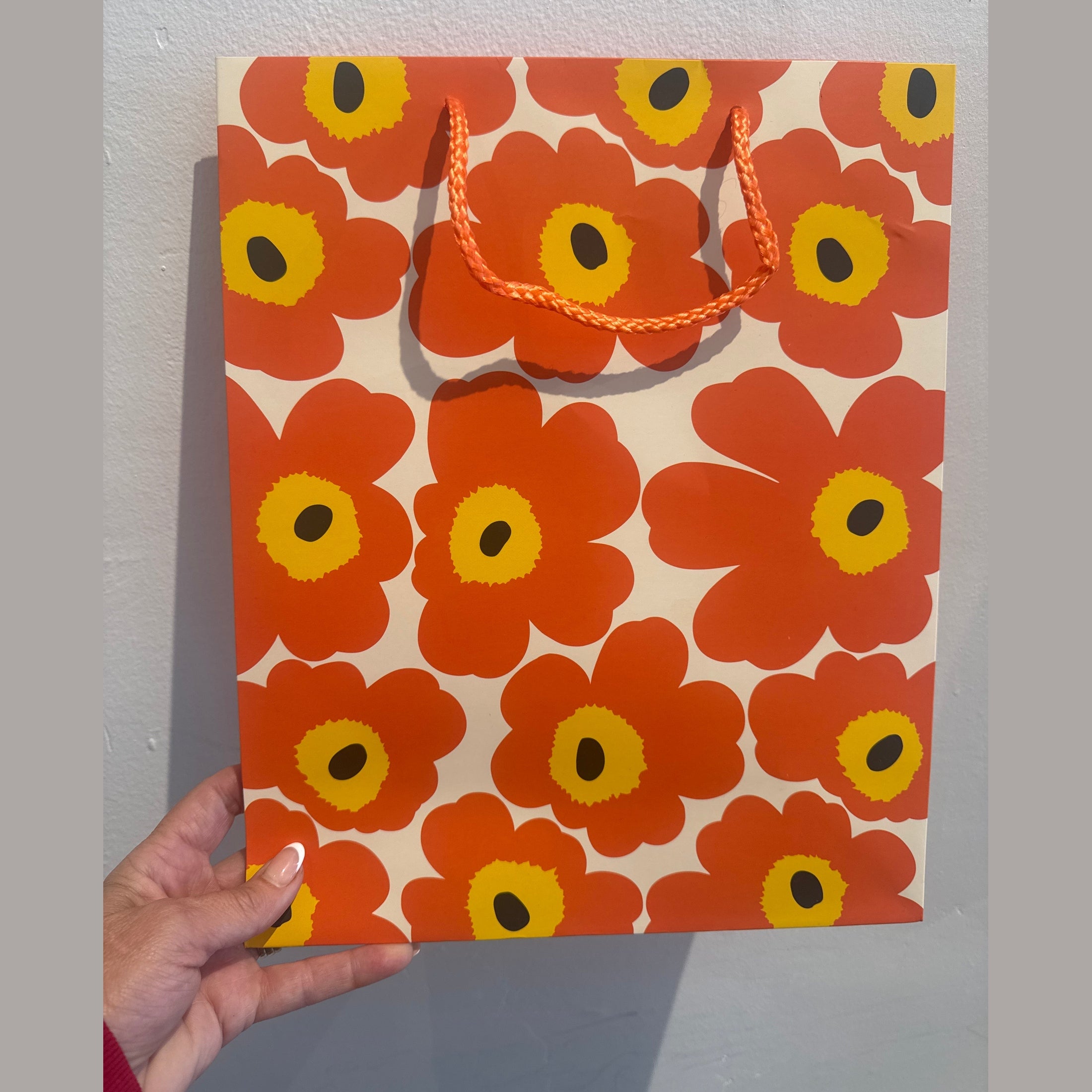 Medium Poppy Bag 26x32H