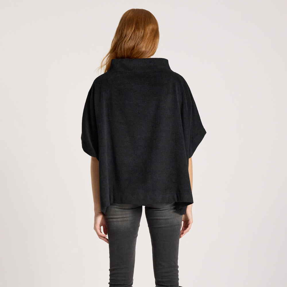Azul Poncho - Black