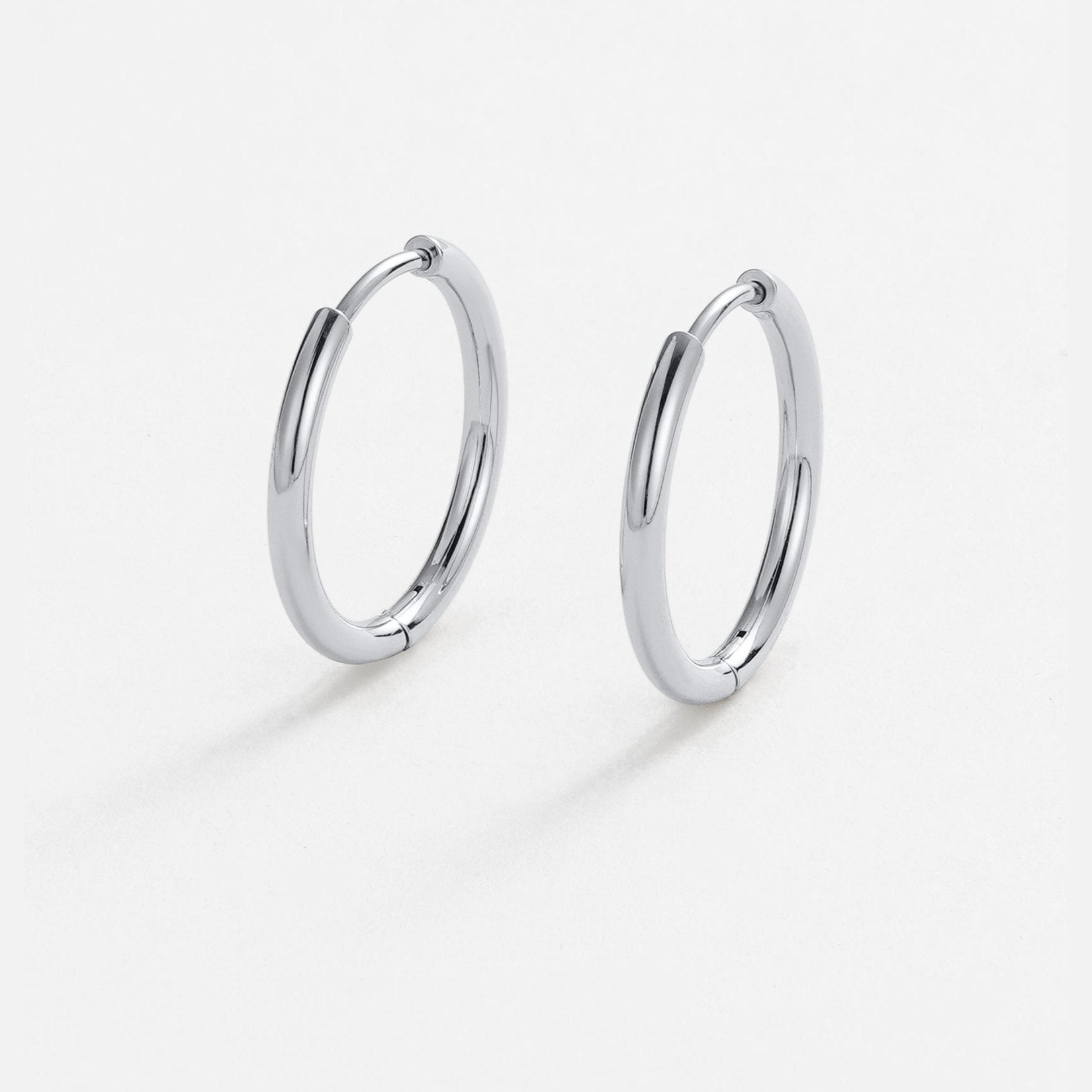 Delilah Hoop Medium - Silver