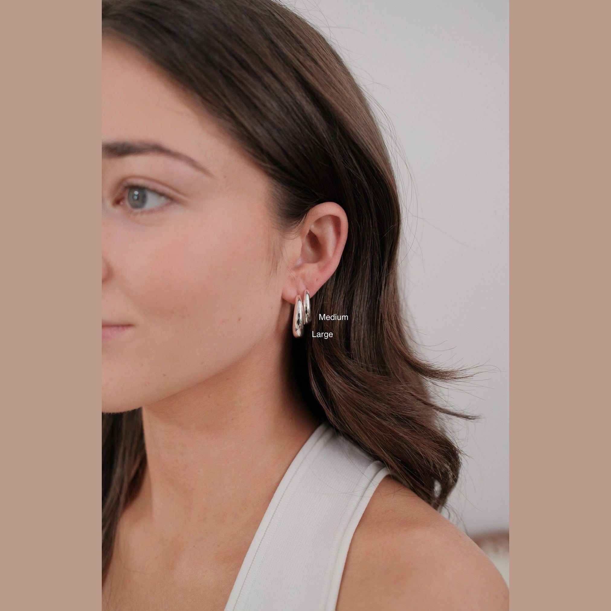 Cleo Hoop (Medium) - Silver