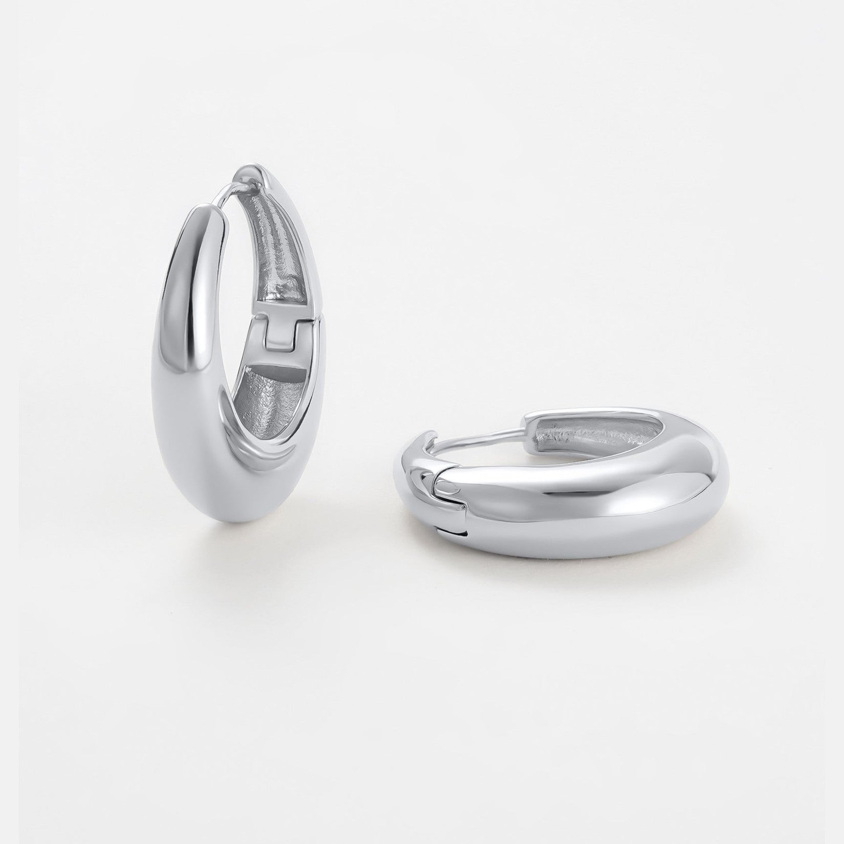 Cleo Hoop (Medium) - Silver