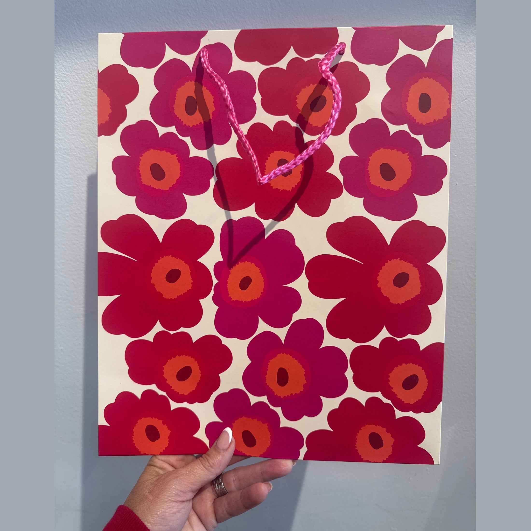 Medium Poppy Bag 26x32H