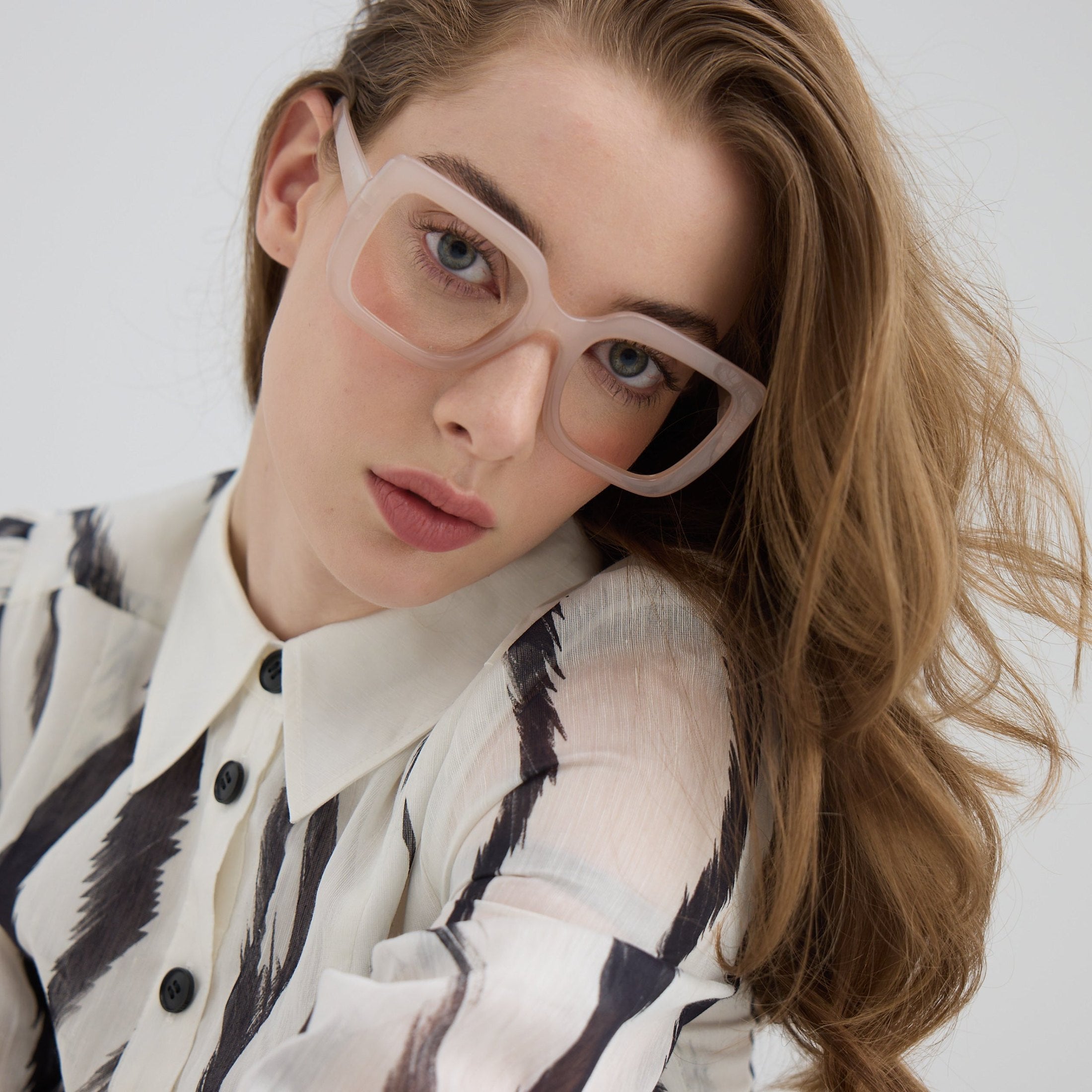 Captivated Eyewear -Aria Beige