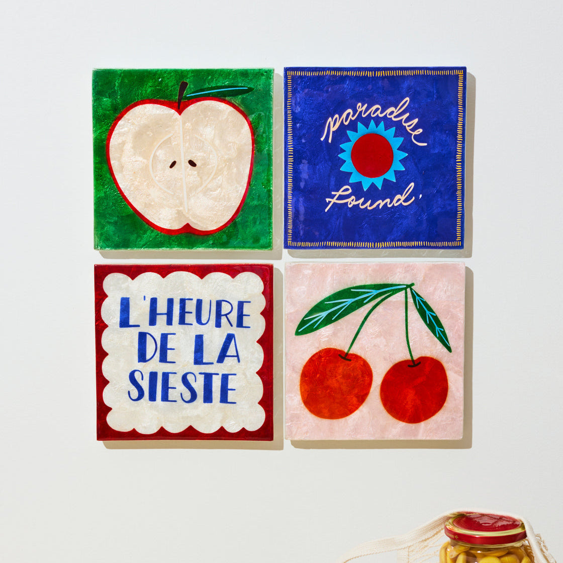 Superette Apple Tile