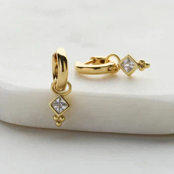 Mabel Huggy - Gold