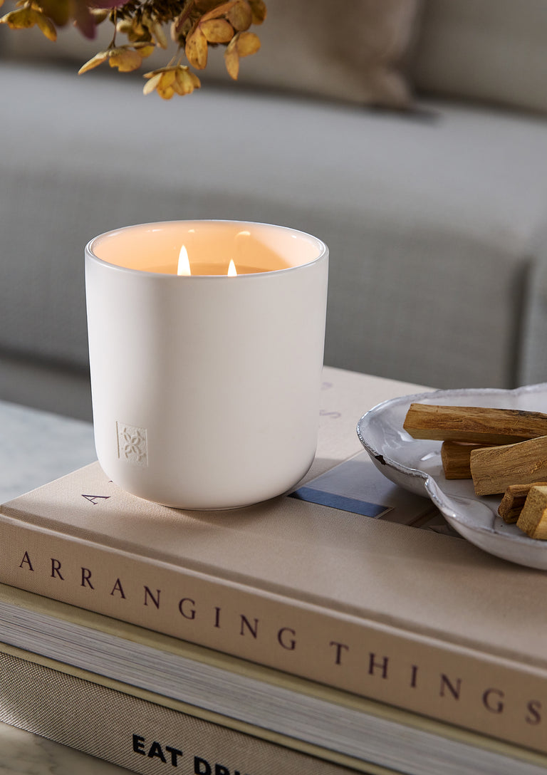 CIRCA Amber & Sandlewood Soy Candle - 300g