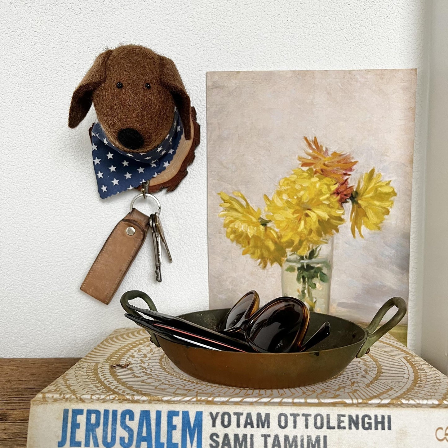Dog Wall Decor/Hook - Cioccolato