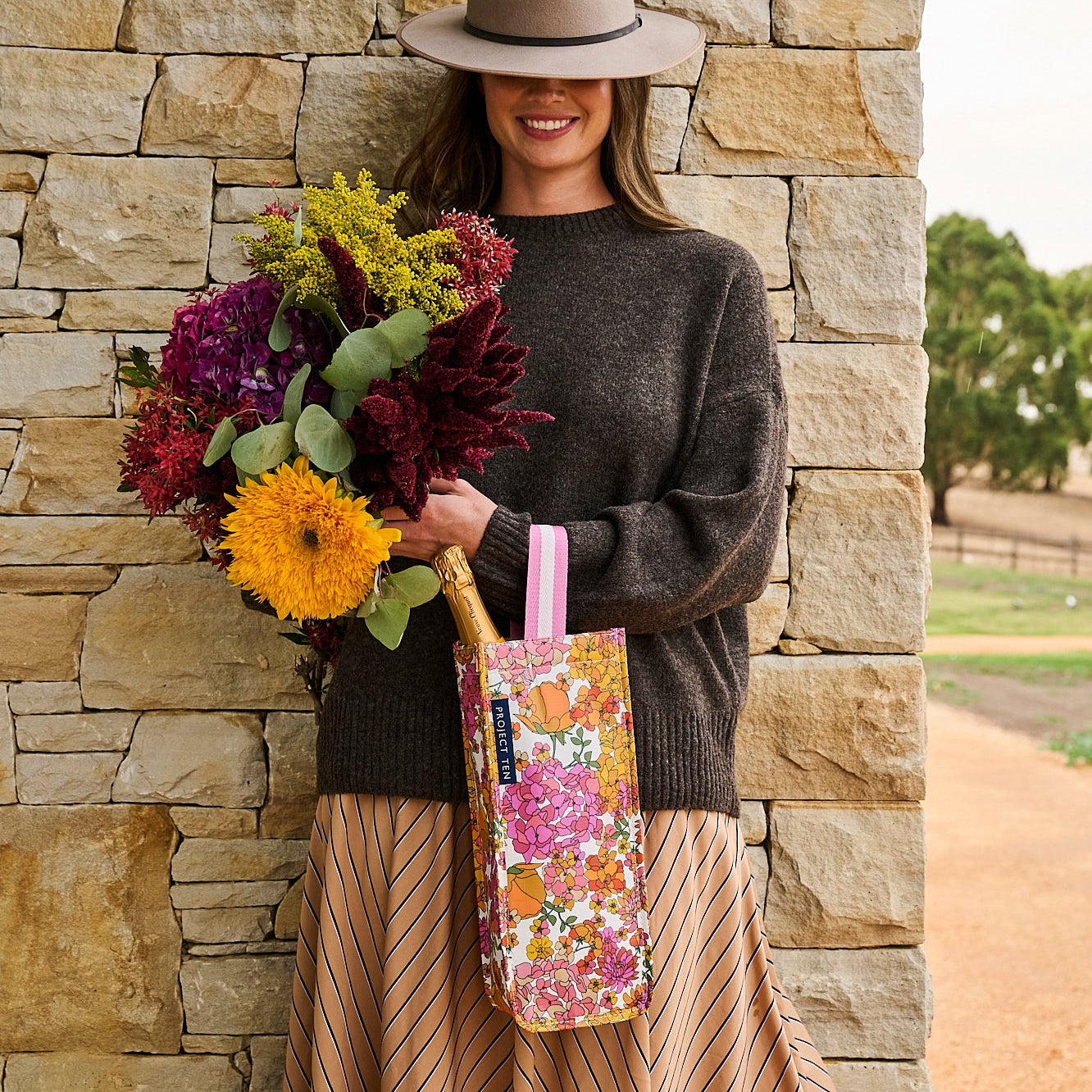 Project 10 Wine Bag - Hydrangea