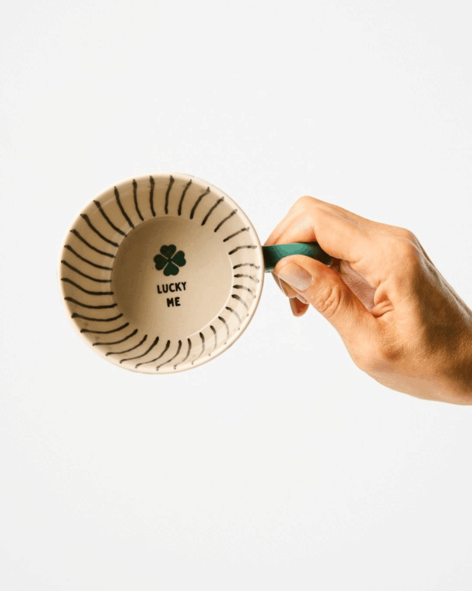 JONES & CO CHINO MUG LUCKY ME