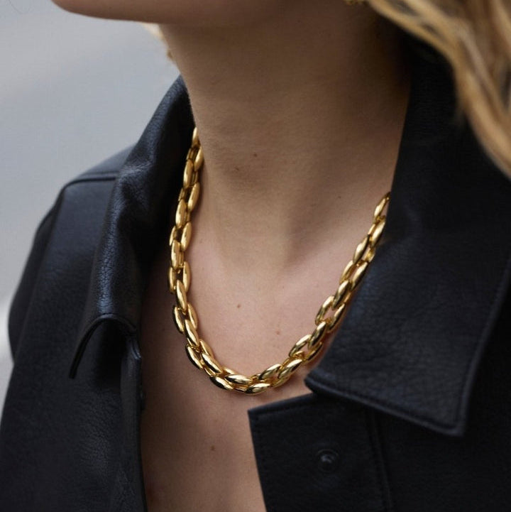 Sarah Fine Necklace - Gold